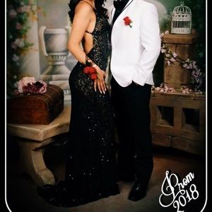 Beautiful evening gown. BLING.